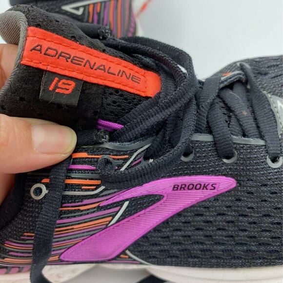 Brooks Womens Adrenaline GTS 19 Running Shoes Black 1202841B080 Low Top 9.5 - Picture 4 of 8